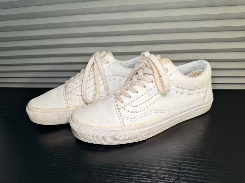Vans Old Skool White Leather Sneakers Womens 6 / Mens 7.5 Low Top Skate Shoes